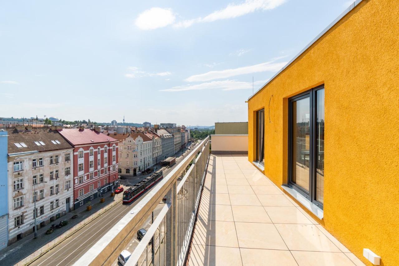 Apartment Center Penthouse: Modern One-bedroom With Free Parking Prague